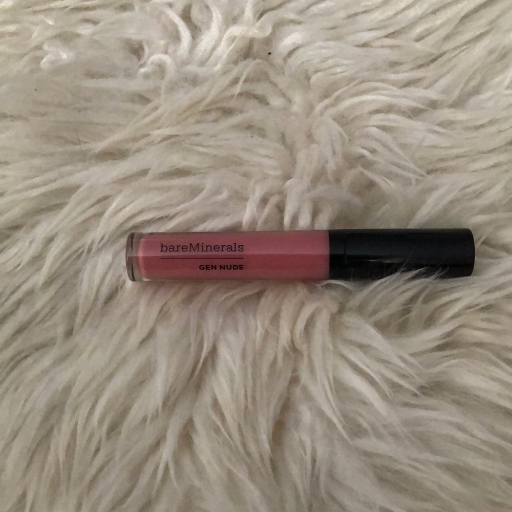 Gen Nude Lip Lacquer Girl Boss ( let pink nude)
